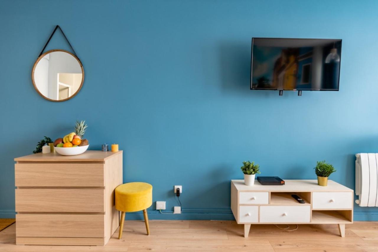 Color & Cosy Dardilly Apartment Exterior photo